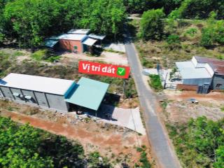 Bán gấp lô đất 300m2 mặt tiền đường nhựa tại thị xã chơn thành. giá cực tốt