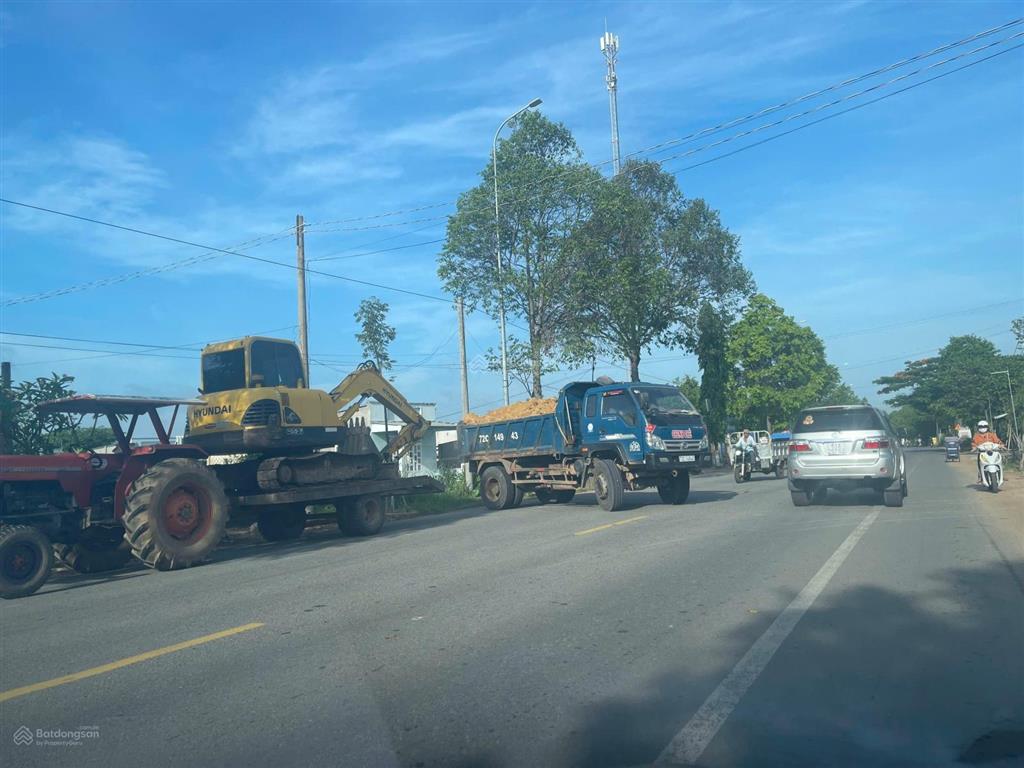 Lô đất 2 mt 8 mét, quốc lộ 55, nằm ngay điểm lên xuống cao tốc hồ tràm  long thành
