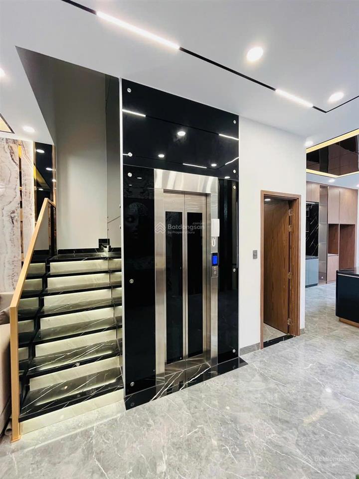 Siêu phẩm nhà mới 100% 4 lầu st đường số liền kề phú mỹ hưng q7