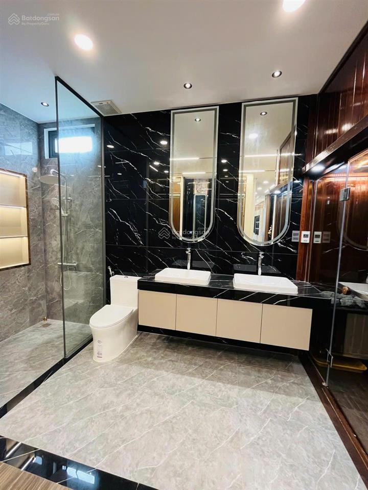 Siêu phẩm nhà mới 100% 4 lầu st đường số liền kề phú mỹ hưng q7