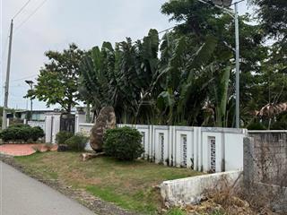 Bán 4 sào 5 ( 4.500m2) view hồ nghỉ dưỡng, có 36m mặt tiền đường nhựa, cách biển hồ cốc 8km