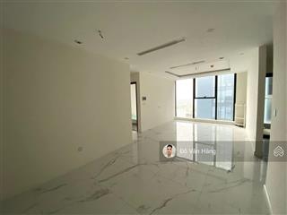 Bán căn góc 3 phòng ngủ 97m2 sunshine city đồ cơ bản view bể bơi  giá 8,2 tỷ sổ đỏ sang tên