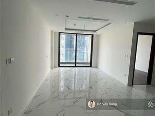 Bán căn góc 3 phòng ngủ sunshine city tầng cao đồ cơ bản  tòa s4. giá 9,5 tỷ bao phí