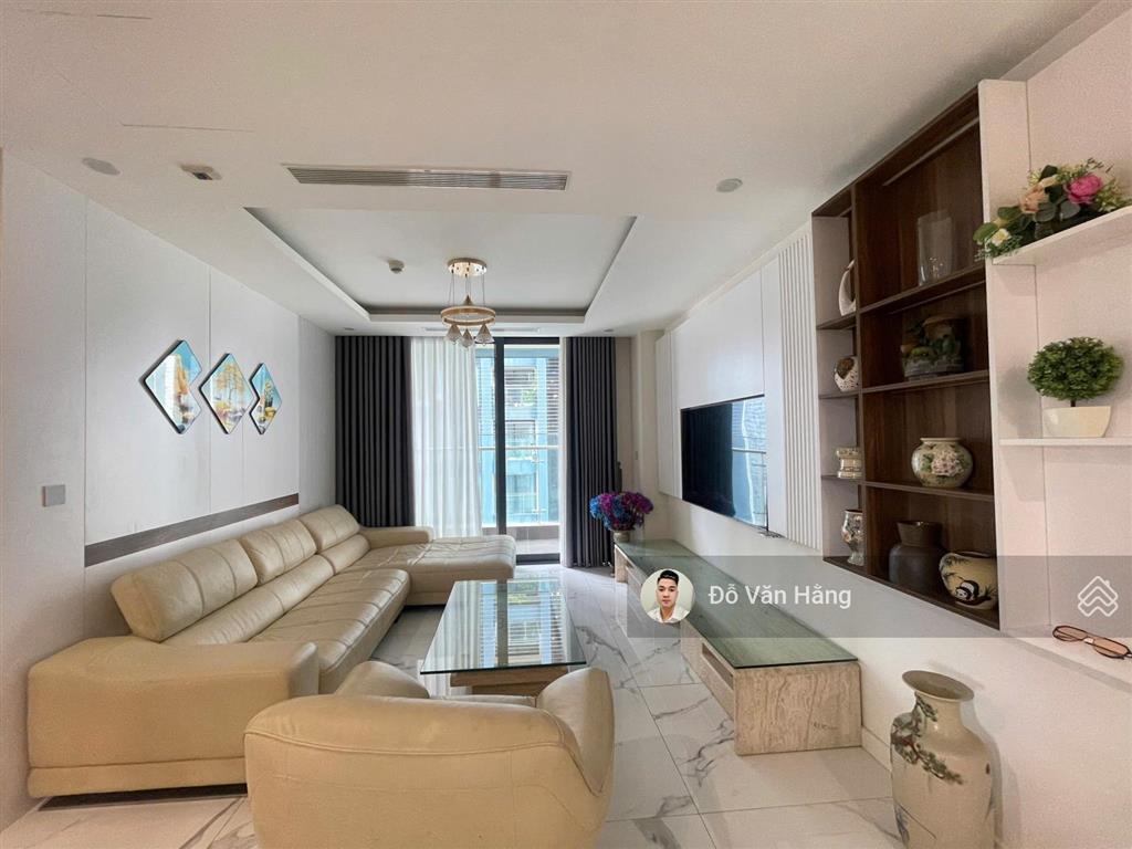Bán căn góc 3 phòng ngủ full đồ 104m2 sunshine city tầng sân vườn  giá 10,5 tỷ sổ đỏ sang tên