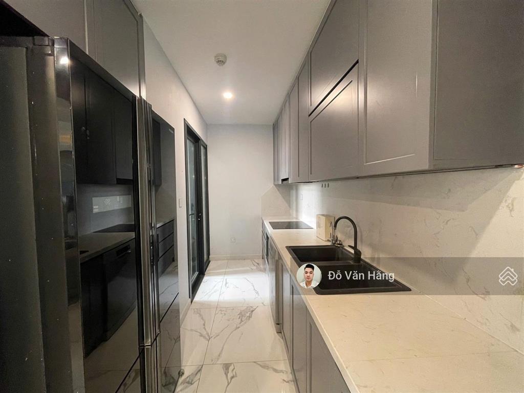 Bán căn 3 ngủ full nội thất đẹp 104.1m2 sunshine city, giá 11,7 tỷ, sổ đỏ sang tên