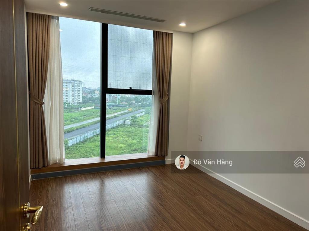 Bán căn 3 ngủ full nội thất đẹp 104.1m2 sunshine city, giá 11,7 tỷ, sổ đỏ sang tên