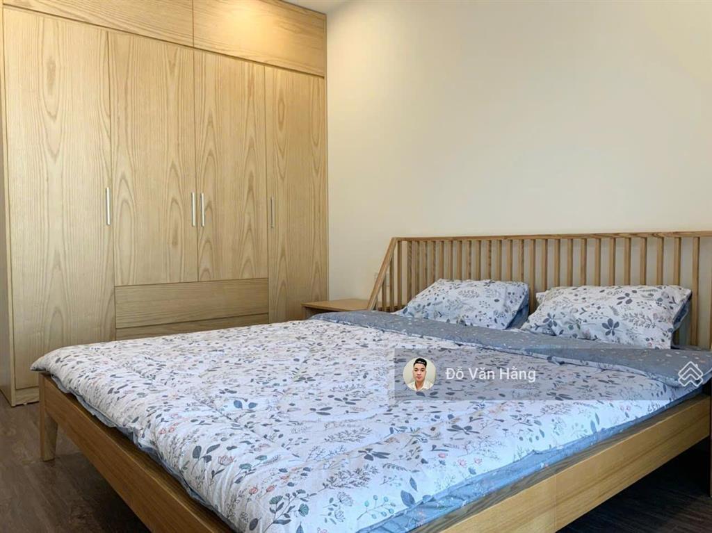 Bán căn 3 ngủ sunshine city full đồ 90m2 tầng cao  giá 9,2 tỷ bao phí sổ đỏ sang tên