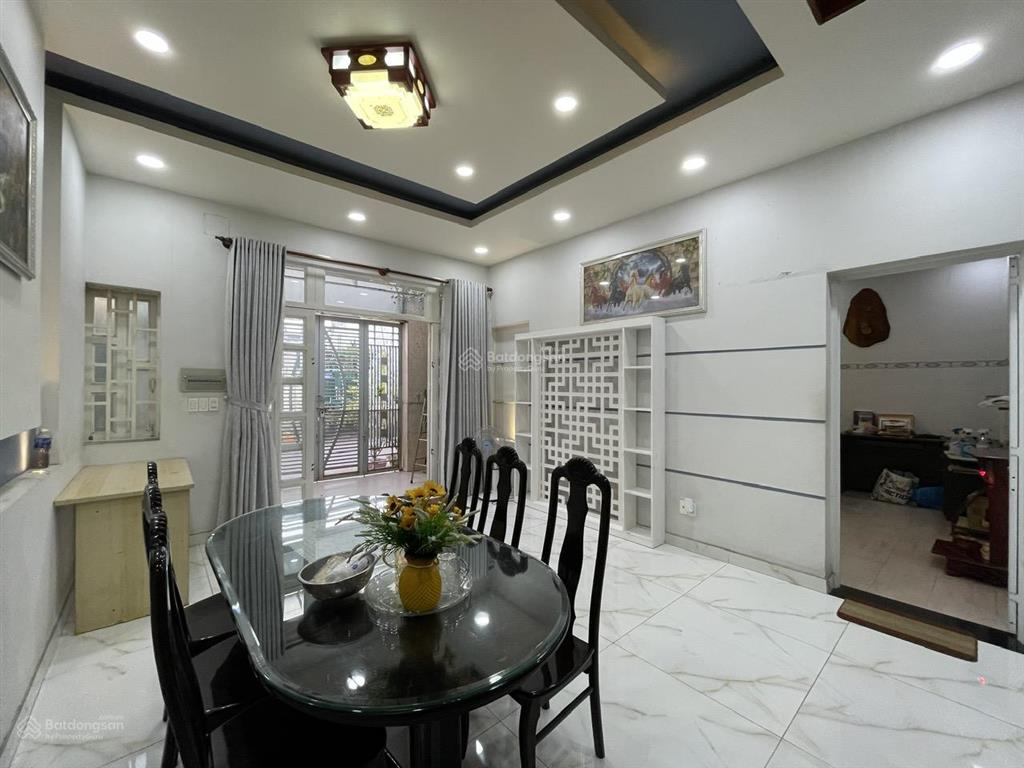 Bán nhà hẻm xe hơi phạm hùng, gần quận 8 8.4x16m, ở ngay hoặc mở văn phòng