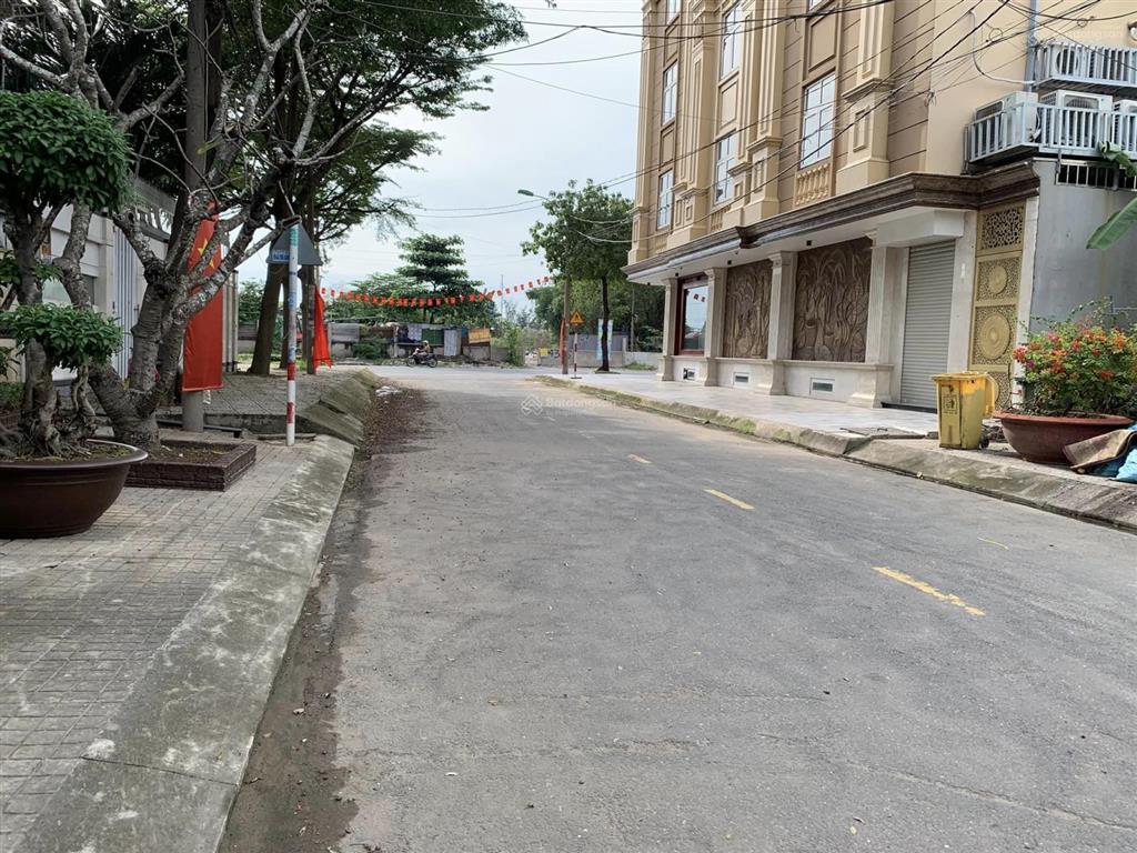 Bán đất khu tên lửa gần aeon mall, mt đường số 13c, dt 5 x 20m, giá 11.8 tỷ.