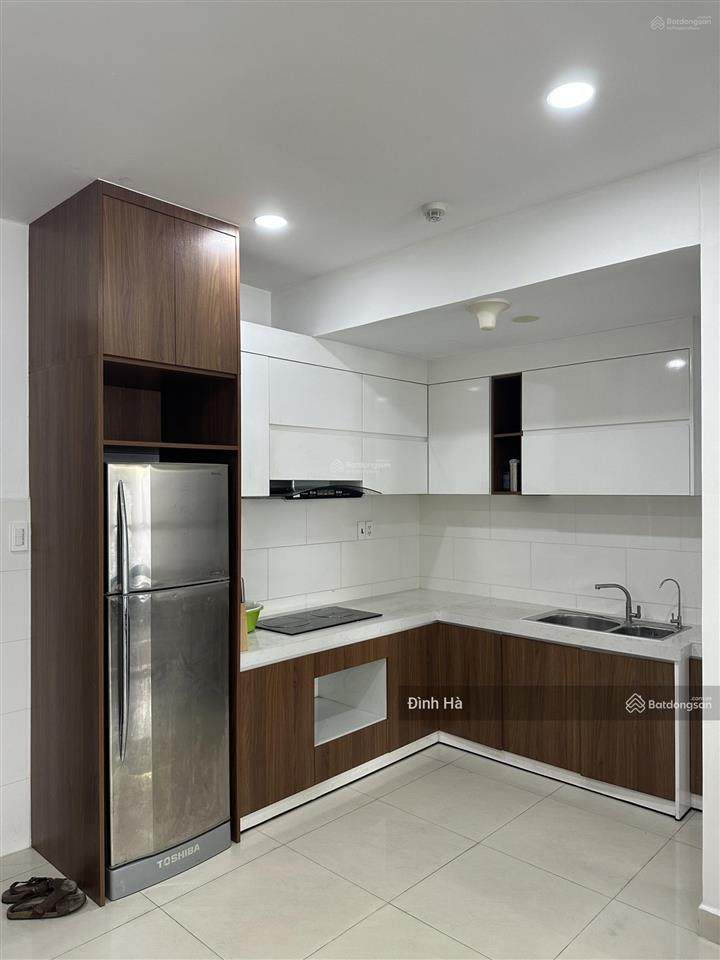 Giá 4.3 tỷ vị trí đẹp ruby bán căn 2pn  2wc nhà có sẵn nội thất mới tinh, view thoáng yên tĩnh