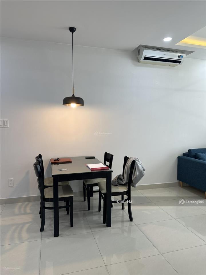 Giá 4.3 tỷ vị trí đẹp ruby bán căn 2pn  2wc nhà có sẵn nội thất mới tinh, view thoáng yên tĩnh