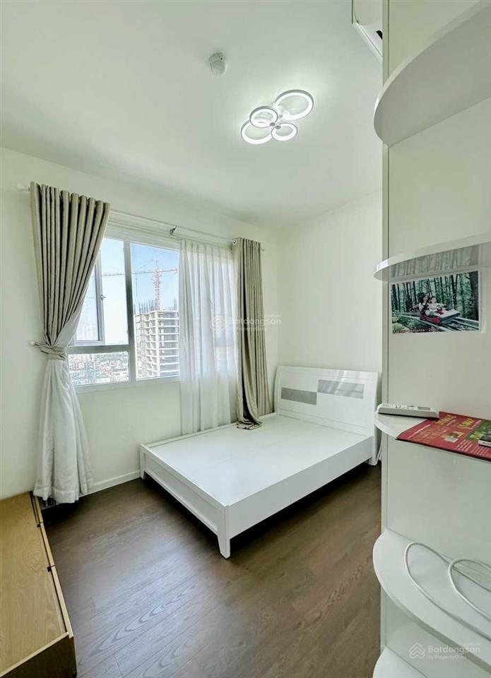Bán the park residence 3,55 tỷ 2pn2wc có ban công 73m2 cam kết giá tốt.  0903 357 ***