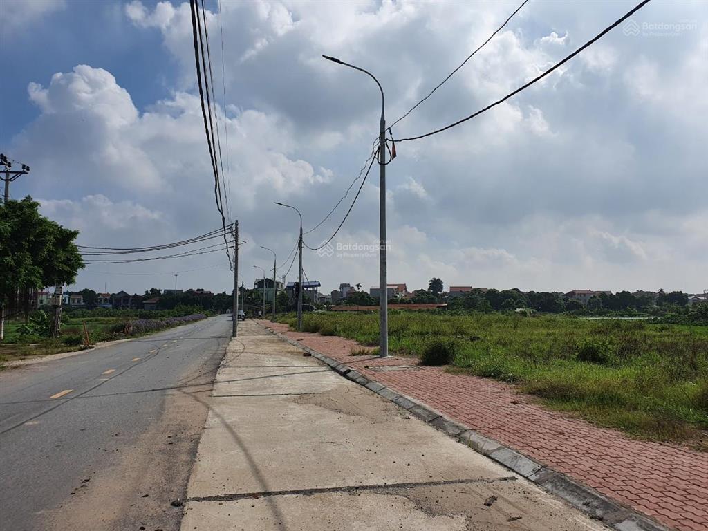100m2 đất đấu giá đường nhựa 7m cách dự án vinhomes 500m2, giá rẻ nhất khu vực