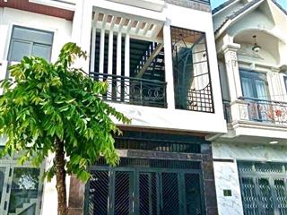 Bán nhà trệt 1 lầu & sân thượng  diện tích 81m2, kdc phú an  giá 3 ty 450