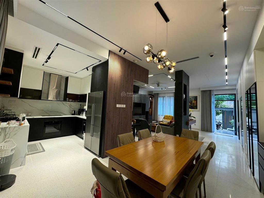 Giá cực tốt! bán gấp căn mỹ giang đường n vị trí siêu đẹp, giá bán 46,5 tỷ.  0969 232 *** (hậu)