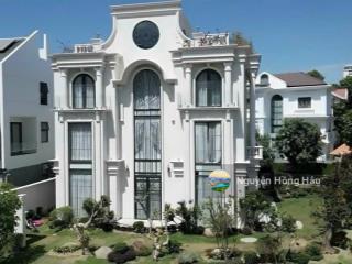 Siêu villa phú mỹ hưng góc 3 mặt tiền cực vip dt 370,1m nhà siêu đẹp cho giới thượng lưu bán 160 tỷ