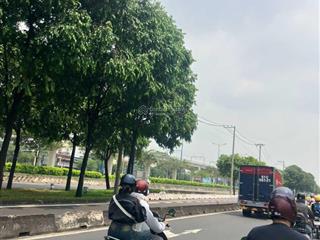 Cần bán nhanh 1000m2 mặt tiền đường xa lộ hà nội, quận 9 ngay ga metro siêu đắc địa