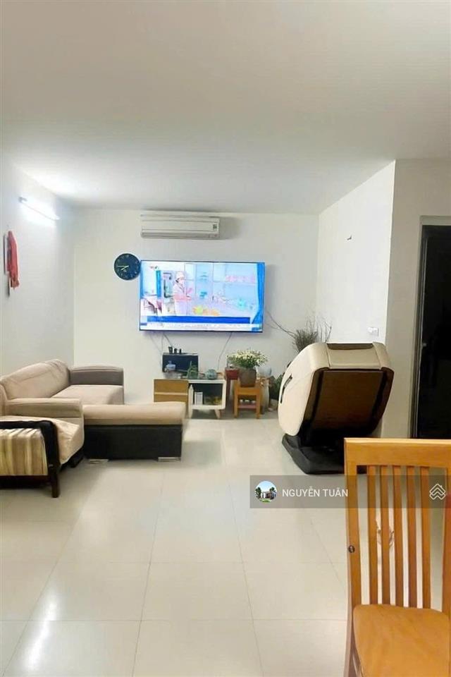 Bán căn 06 n03a giá 5.56 tỷ 84m2 2pn. 934611663