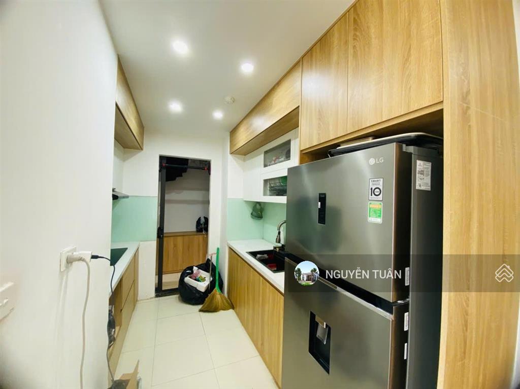 Bán căn trục 07 2pn 2wc 2logia giá 4.8 tỷ bao phí.
