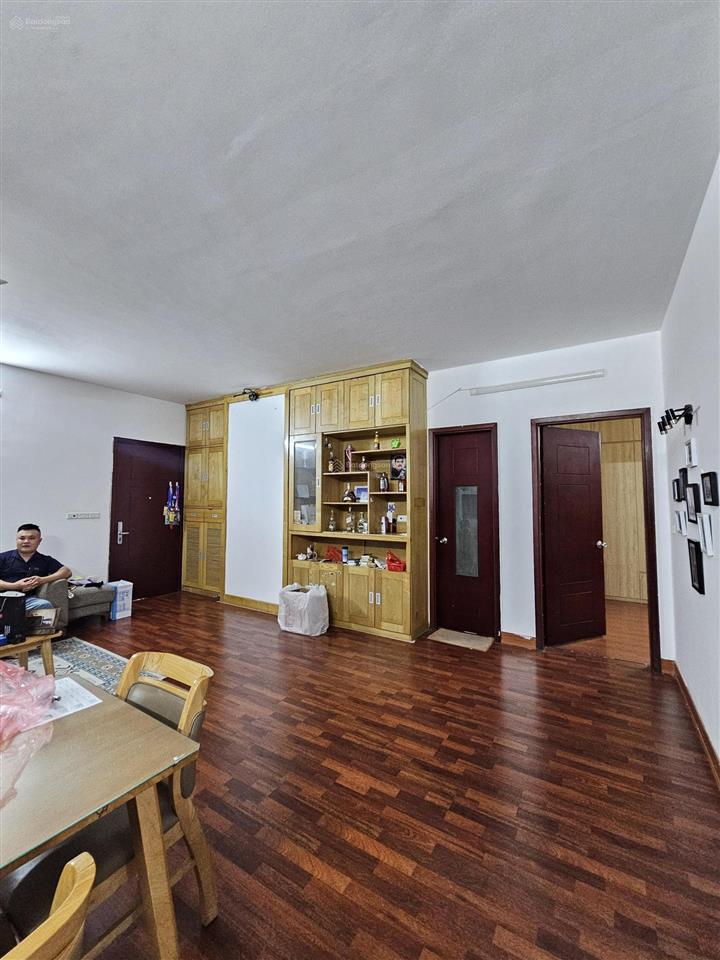 Bán căn hộ 97m2 skyligth 125d minh khai 8.2tỷ