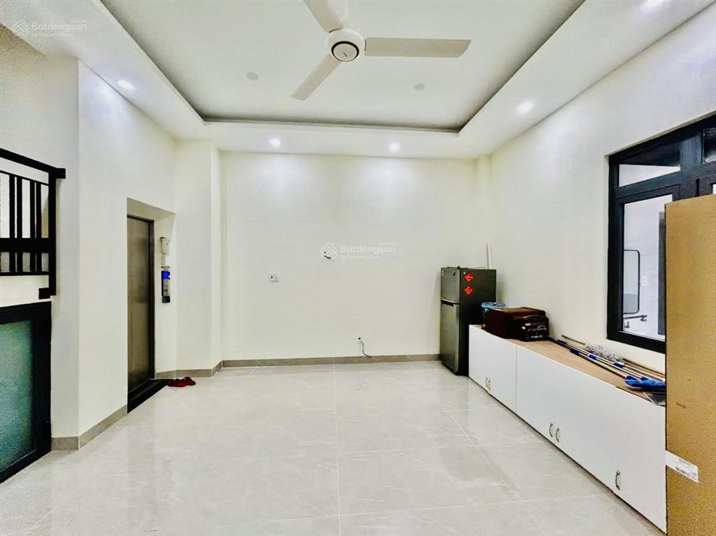 Quận 9 cho thuê sàn mặt bằng kinh doanh mặt tiền liên phường khu dân cư nam long 6m*21m = 121m2