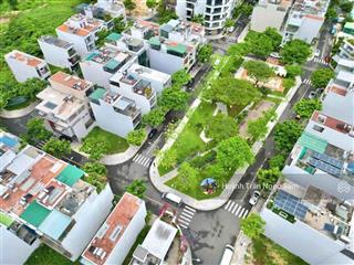 Bán lô góc đối diện công viên kđt vcn phước long 1, nha trang. giá chỉ 86tr/m2