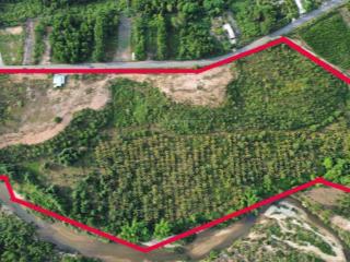 Cần bán 7.2 ha có 800m2 đất ở, gần khu du lịch núi thần tài có thể khai thác du lịch suối bao quanh