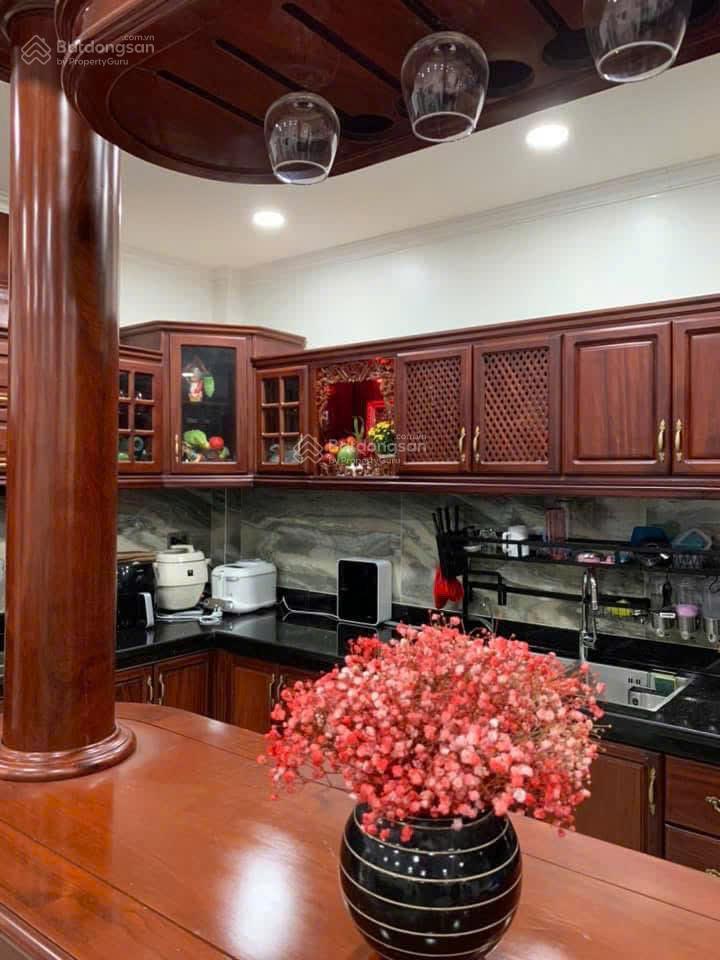 Cần bán nhanh biệt thự khu cao lỗ p4q8, dt 160m2, giá 24,5 tỷ.  0918 697 ***