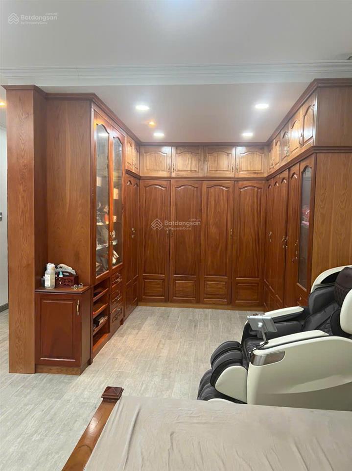 Cần bán nhanh biệt thự khu cao lỗ p4q8, dt 160m2, giá 24,5 tỷ.  0918 697 ***