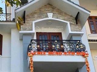 Cần bán nhanh biệt thự khu cao lỗ p4q8, dt 160m2, giá 25,5 tỷ.  0918 697 ***