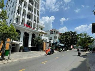 Bán đất mặt tiền quốc hương thảo điền quận 2, xây cao tầng ngang 5x20m, sổ có nhân giá, 24 tỷ /tl