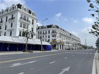 Cần tài chính bán gấp căn góc mặt đường 30m2 dự án louis city hoàng mai