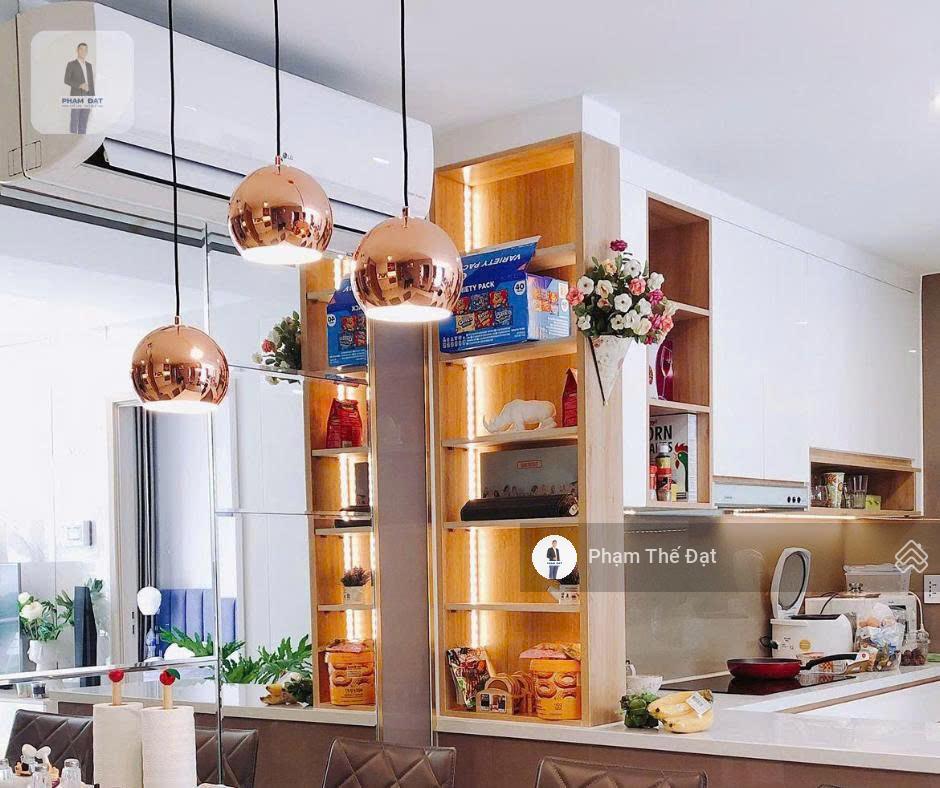 Căn góc 3pn cuối cùng tầng đẹp view đẹp có giá dưới 9 tỷ  em đạt hỗ trợ chốt nhanh căn góc này ạ!