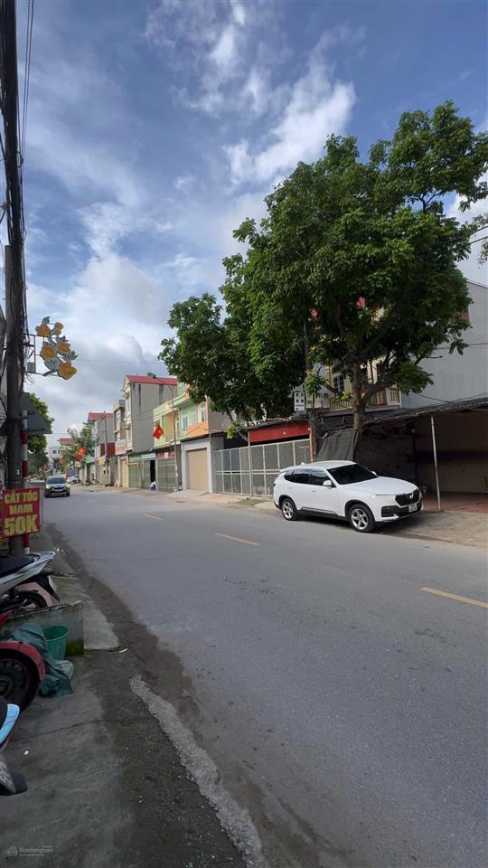 Mặt đường vân nội trục chính 166m2, mặt tiền siêu rộng có thể kinh doanh được ngay