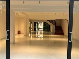 Siêu biệt thự khu trung hòa  135m2  6 tầng thang máy 2 thoáng trước sau sát mặt phố giá đầu tư