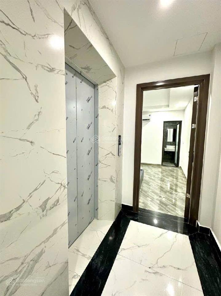 Chính chủ cần bán cccm tại trung tâm thanh trì 11 phòng  ô tô vào nhà  gần tttm thanh trì