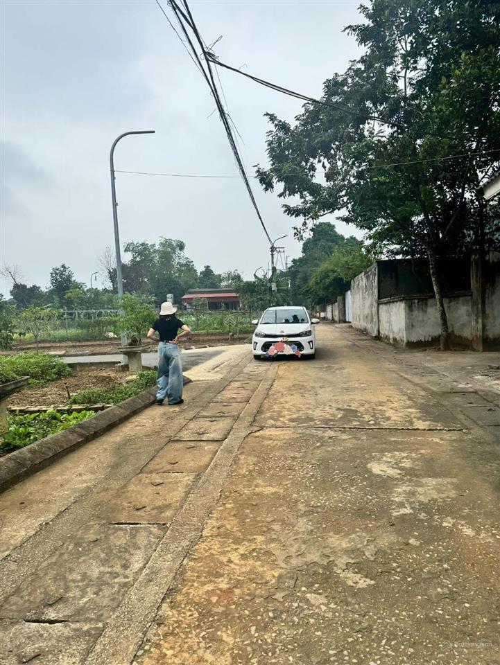 Chính chủ bán 64m kim sơn sơn tây.gần đường tỉnh 416 .đường 2 ô tô tránh nhau