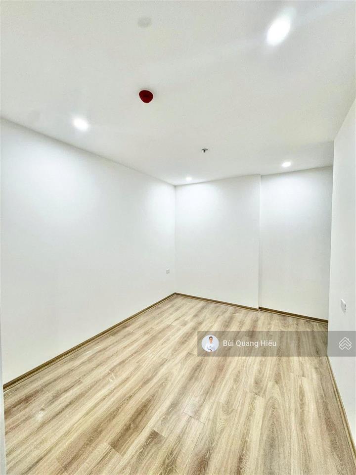 Cho thuê căn góc không đồ dự án 384 lê thánh tông giá 5,5 triệu,  0347 391 ***