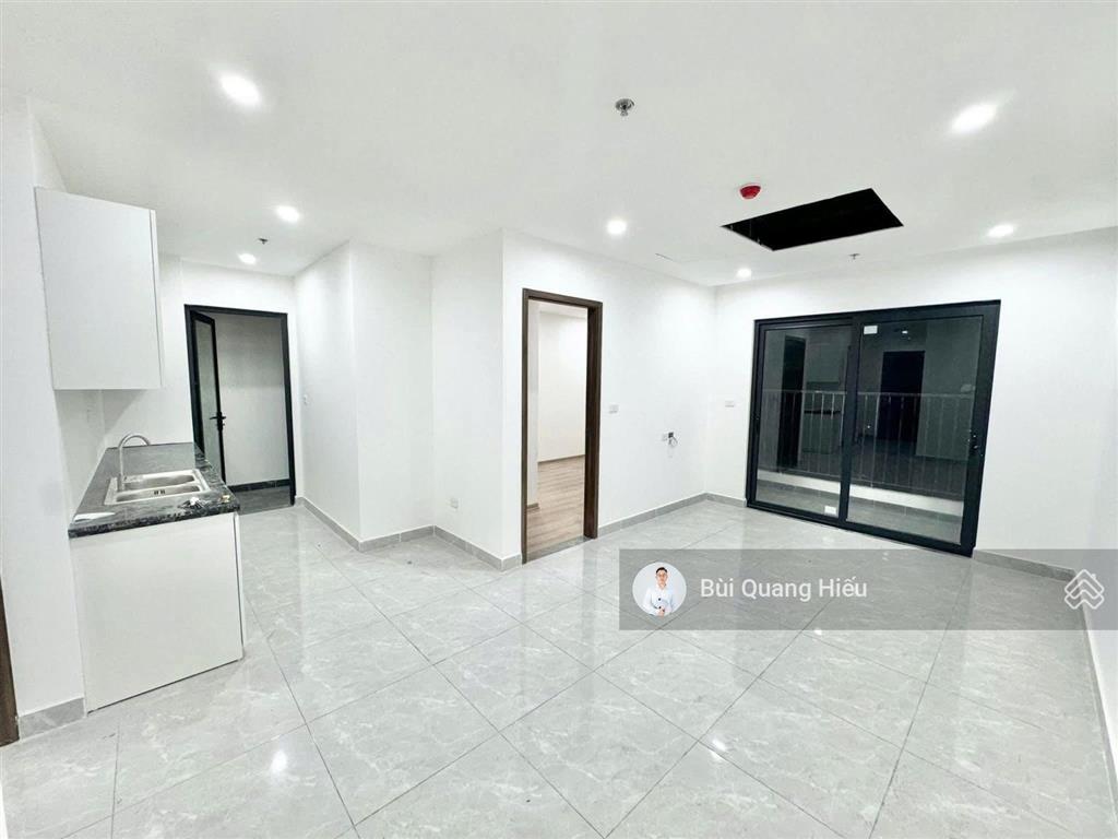 Cho thuê căn góc không đồ dự án 384 lê thánh tông giá 5,5 triệu,  0347 391 ***