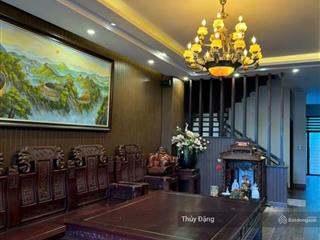 Bán căn villa 4 tầng đường nguyễn đình thi  diện tích 250m2 gần ngay cầu hoà xuân