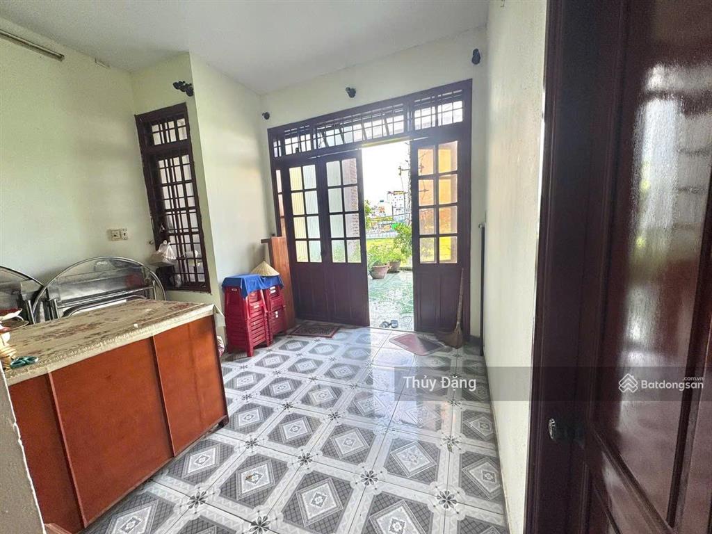 Cần bán nhanh căn nhà 2 tầng đường phạm văn bạch 109m2 ngang 7m gần masterise, skyline  hoà cường