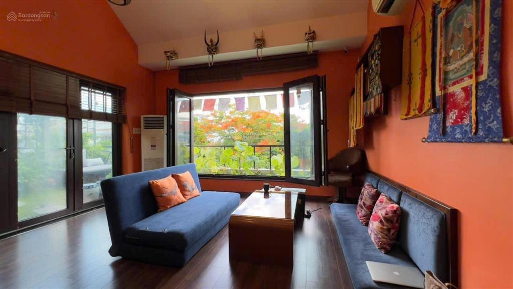 Bán nhà nguyễn khoái quận 4. giá 9 tỷ 2. dt 135m2, 8m x 15m. gpxd 5 tầng. gần galaxy 9, gold view