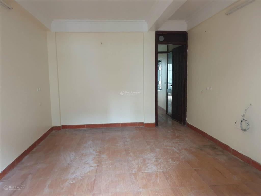 Chính chủ bán nhà tại giáp bát, ngõ 24 kim đồng, 103m2, nhà 5 tầng. chỉ 23,9 t.ỷ.