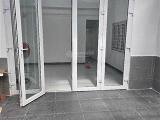 Nhà bán đường nguyễn hữu tiến, xe hơi tới cổng, 75m2, có 2 sân trước sau rộng rãi, giá nhỉnh 7 tỷ