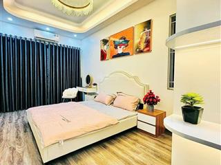 Giá tốt nhất thị trường, trung tâm ô chợ dừa, 39m2, 5 tầng, lô góc, cách phố 40m, giá chỉ 4.68 tỷ .