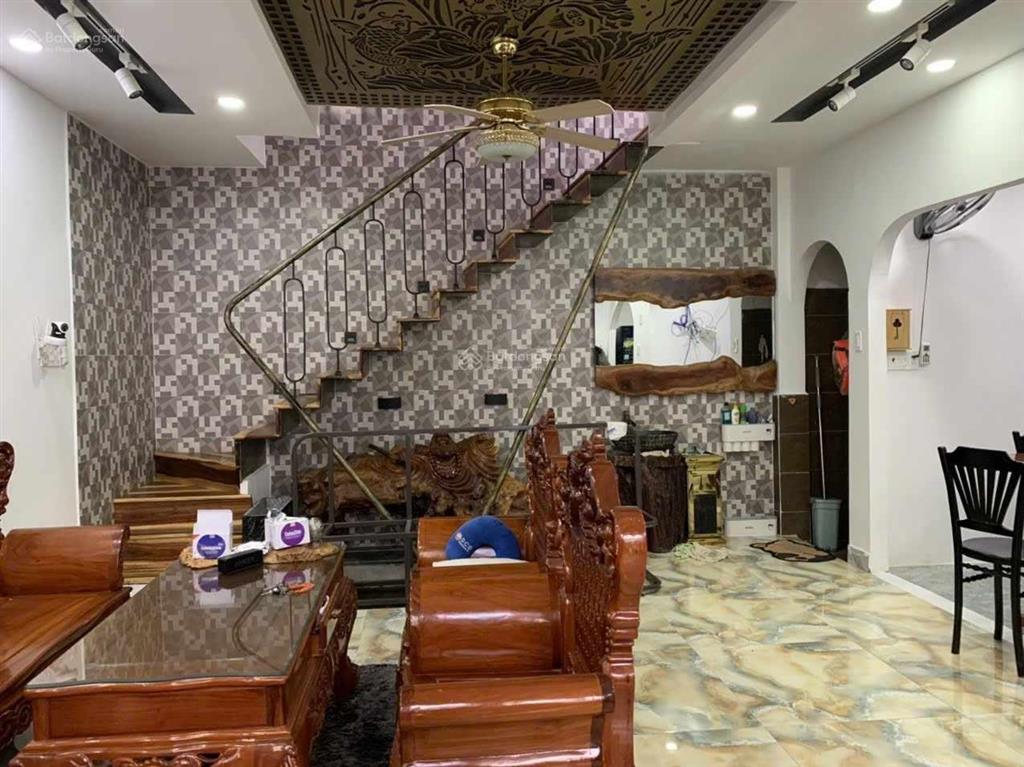 Bán nhà gần biểndt60m2ngang8m3tầng3pnxe hơi7mvĩnh hoàchỉ 3ty4