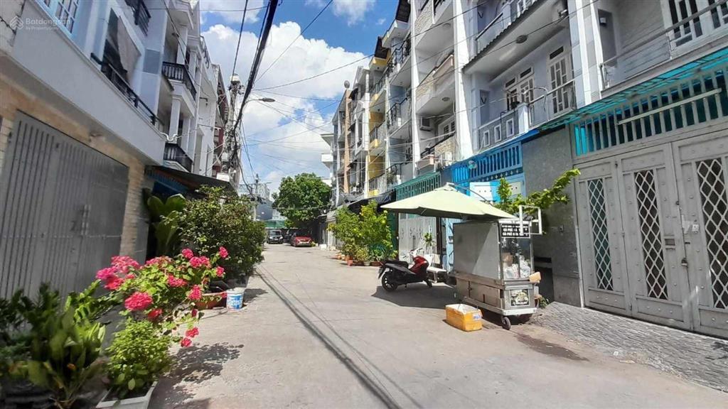Bán nhà dt(4x11m)3tầng 3pn đ8m gần biển hòn xện nha trang chỉ 2,8 tỷ