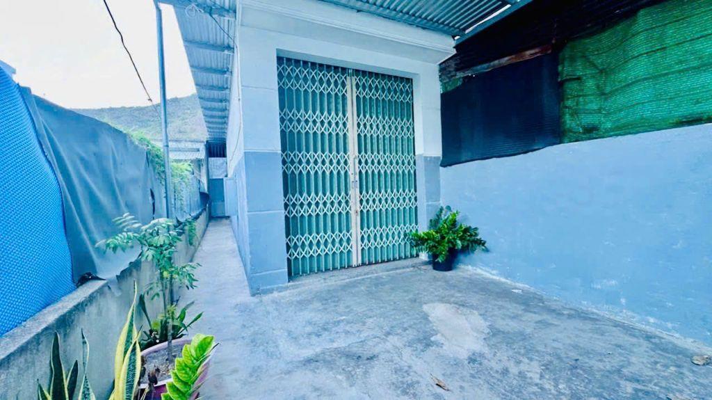 BÁN NHÀ(gần biển)-DT96m2-3PN-ôtô đậu cửa-Hòn xện-vĨnh Hoà-Nha Trang-chỉ 4ty5 💥