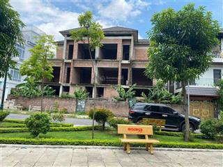 Chính chủ cần bán biệt thự thành phố giao lưu 226m2 mt 11m view công viên giá 66 tỷ