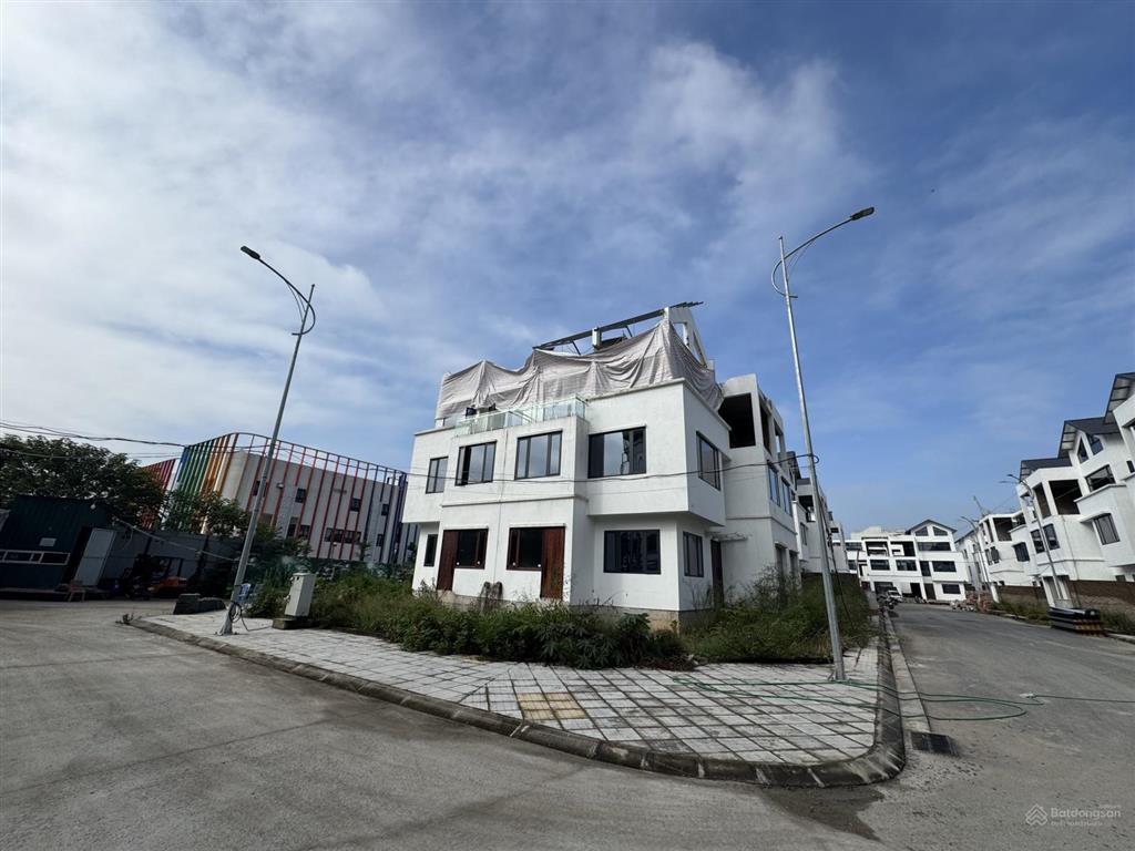 Chính chủ bán biệt thự lô góc 170m2 sổ đỏ, giá 47 tỷ vạn xuân phạm văn đồng